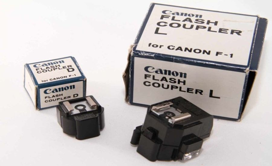 Flash Coupler D vs. L for F1 Cameras: A Quick Guide